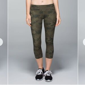 Lululemon Run Inspire Camouflage Crop Leggings, Size 4